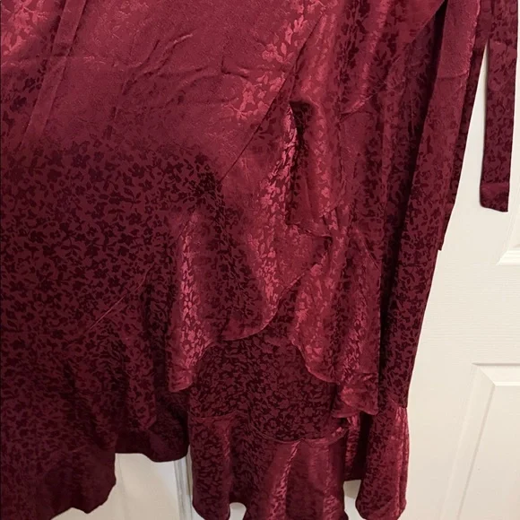 Altar’d State Springdale Maxi Dress Purple Wine Deep Burgundy Floral - Picture 3 of 12